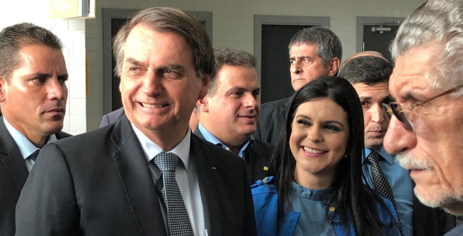 Após pedido de Dayane, Bolsonaro anuncia duplicação do Anel de Contorno em Feira