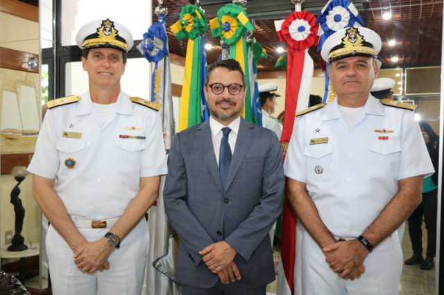 Roteiro turístico de Salvador vai incluir cerimônias da Marinha