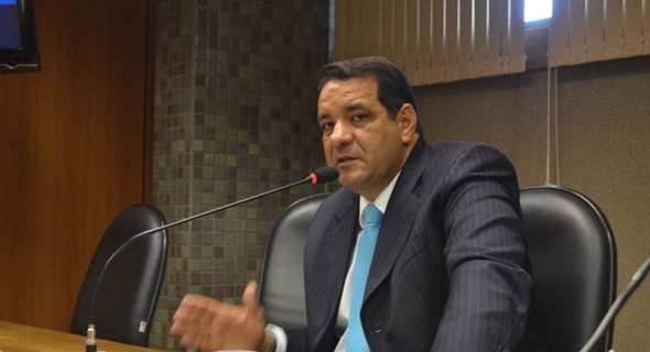 “Governo da Bahia não vai gerar emprego se continuar a estocar vento”, diz  Sanches