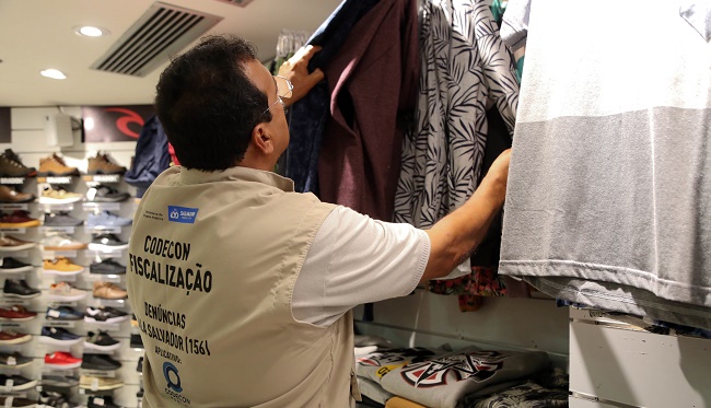 Operação Dia dos Pais do Codecon fiscaliza lojas de Salvador