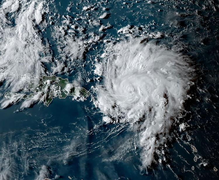 Flórida declara estado de emergência por furacão Dorian
