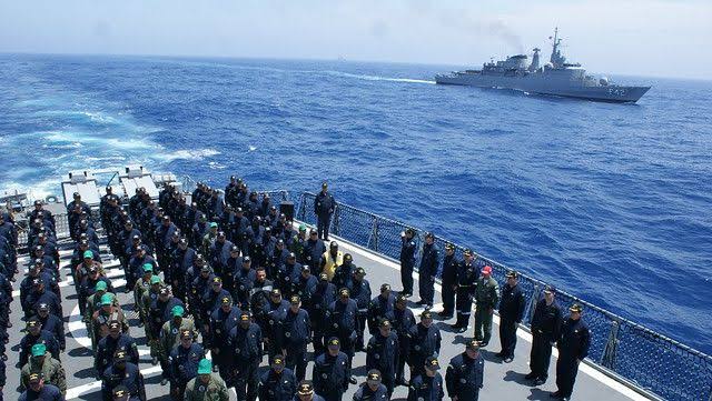Brasil e Estados Unidos realizam exercício militar marinho na Operação Unitas