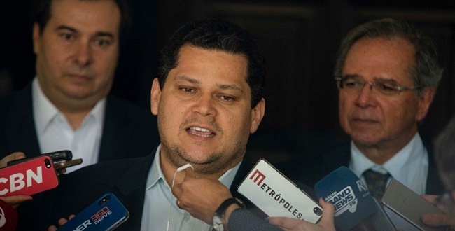 Alcolumbre, Maia e Guedes debatem agenda legislativa para o 2º semestre