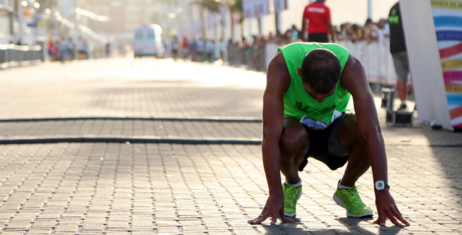 Corredores de mais de 190 cidades disputam a Maratona de Salvador no domingo