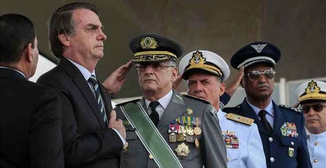 Bolsonaro pede que Exército se prepare para manter lei e ordem