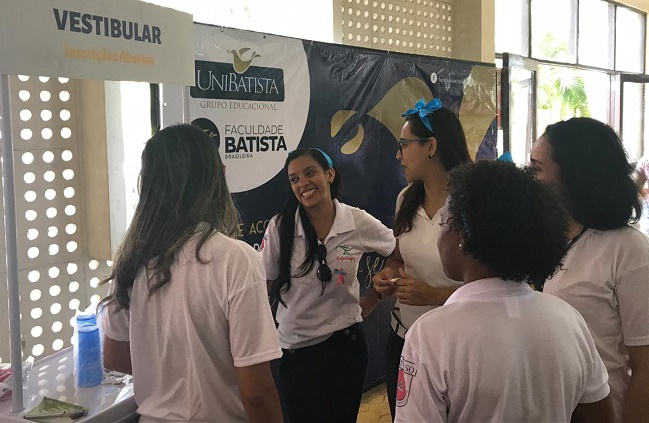Faculdade Batista Brasileira participa de ação de Saúde e Cidadania na Liberdade