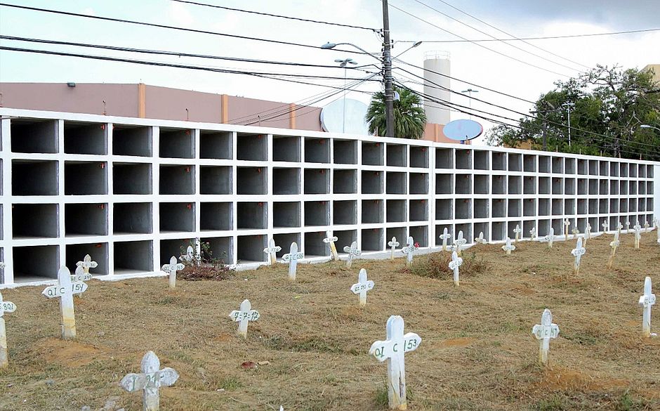 Coronavírus modifica regras para velórios em cemitérios municipais de Salvador