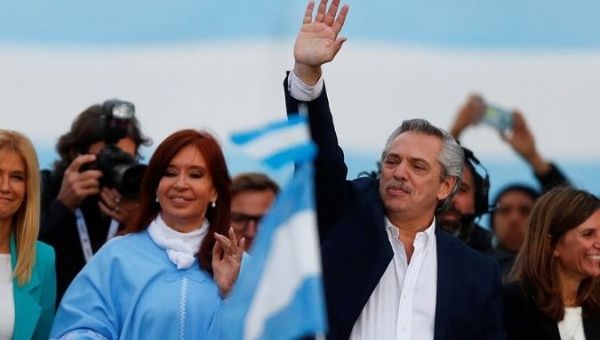 Senado da Argentina aprova lei de emergência econômica