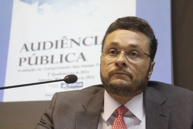 Secretário da Fazenda diz que a Bahia sofre “boicote federal”