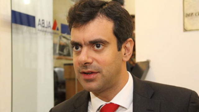 “Alex Lima quer transferir as ações impopulares de Rui para Neto”, afirma Tiago Correia