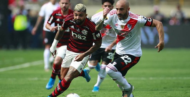 De virada, Flamengo vence o River por 2 a 1 e conquista a Libertadores; veja os gols