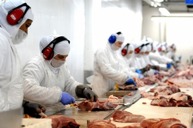 Arábia Saudita habilita 8 frigoríficos brasileiros para exportação de carne