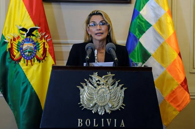 Bolívia anuncia rompimento das relações diplomáticas com a Venezuela