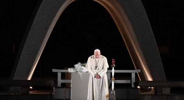 No Japão, papa Francisco pede mundo sem armas nucleares