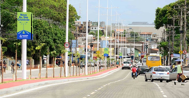 ACM Neto entrega nova Avenida São Cristóvão à população de Salvador