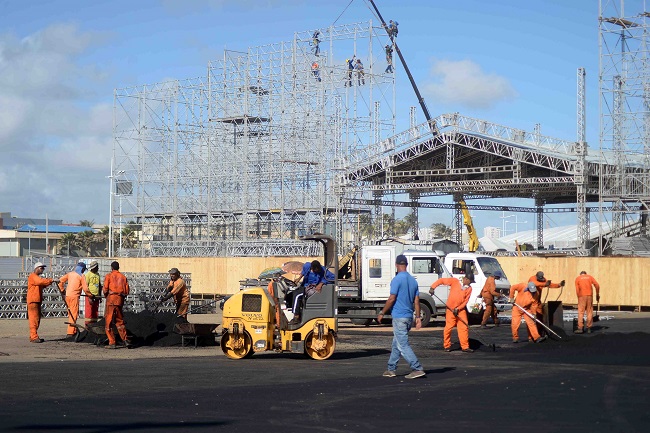 Palco do Festival Virada Salvador 2020 começa a ser montado