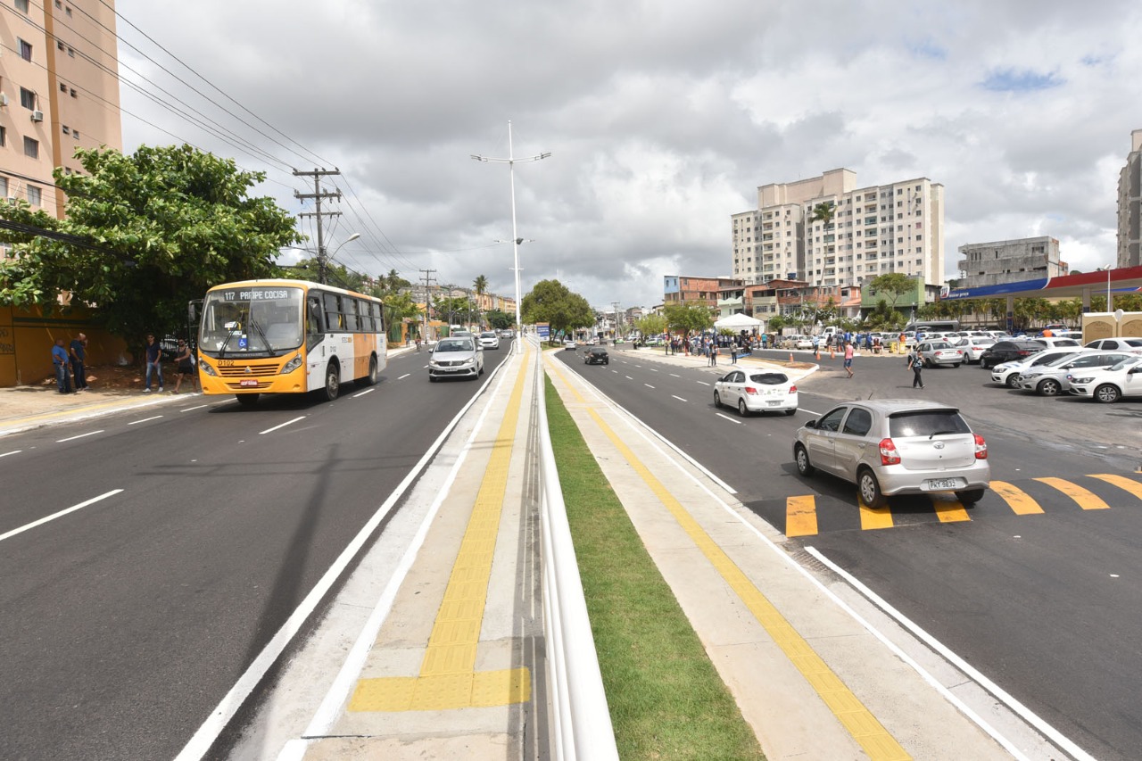 Requalificação da Avenida Edgar Santos dá mais fluidez ao trânsito na região