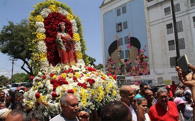 Protetora da visão, Santa Luzia receberá homenagens em Salvador