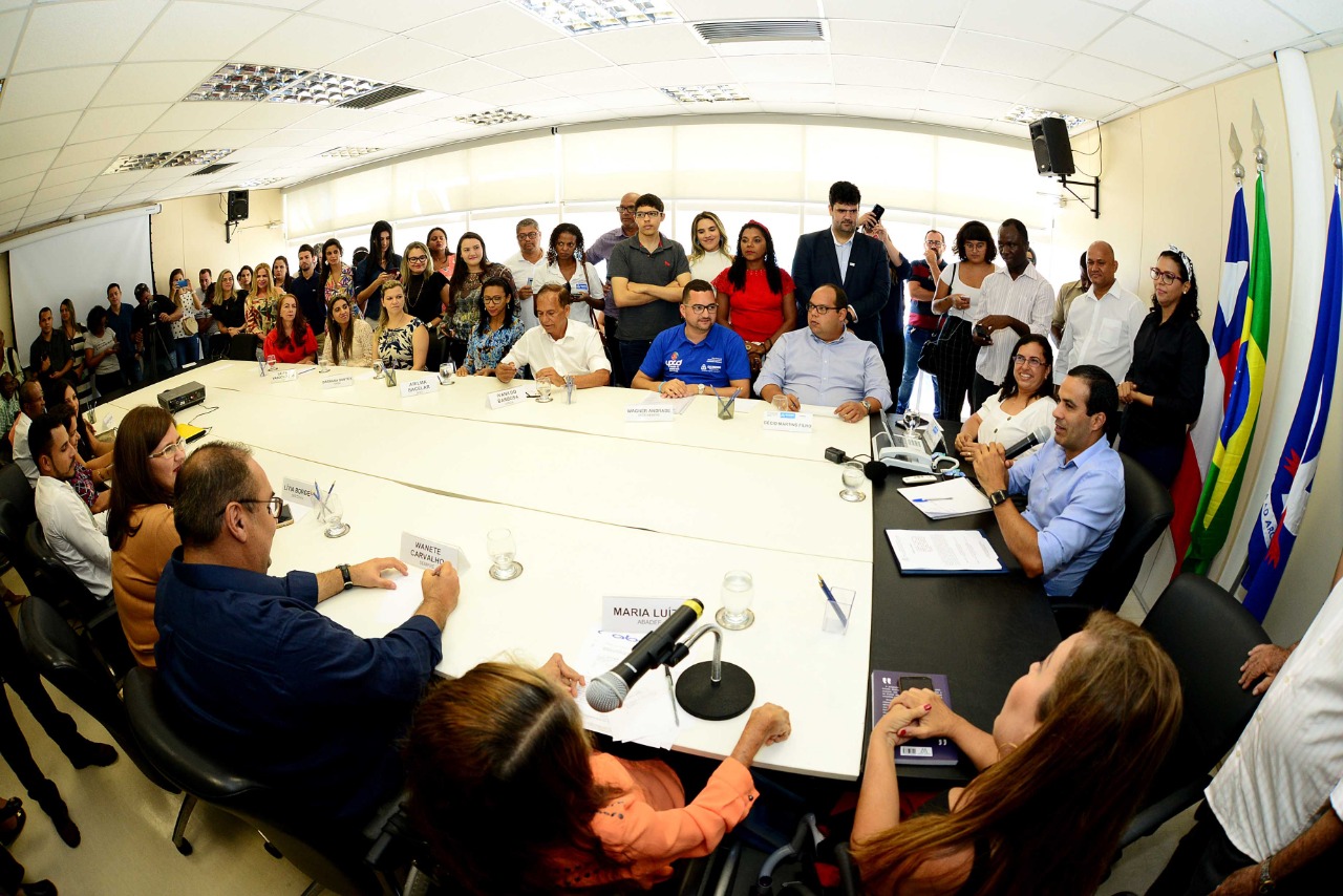 Conselheiros dos Direitos das Pessoas com Deficiência de Salvador são empossados