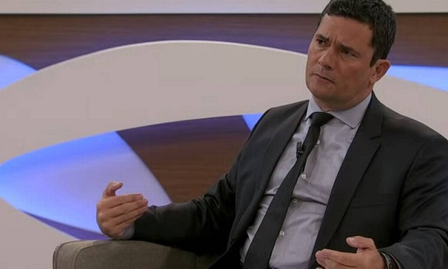 “Não vim aqui para falar sobre o presidente”, diz Moro no Roda Viva