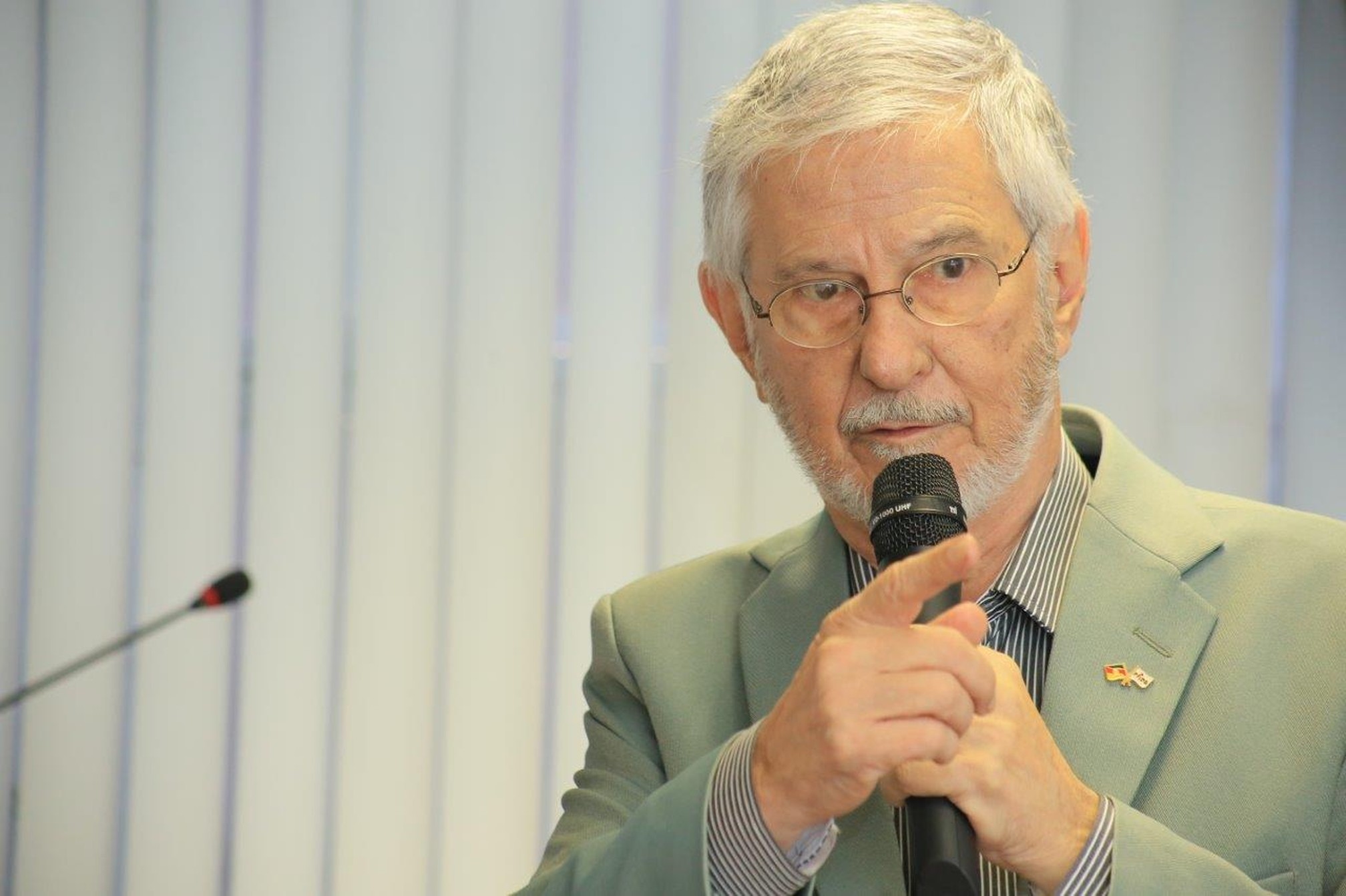 Presidente da Câmara no impeachment de Collor, Ibsen Pinheiro morre aos 84 anos