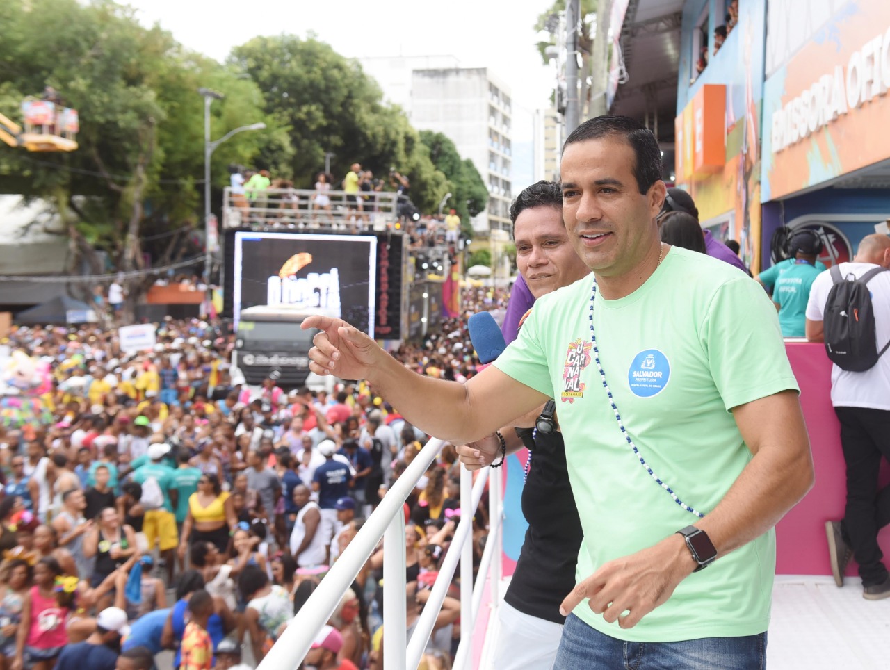 “A música do Carnaval é Contatinho, de Léo Santana”, aposta Bruno Reis