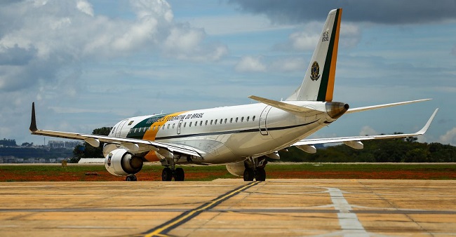 Brasil agradece à China por pouso de aeronaves para resgatar brasileiros