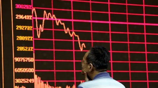 Após 10 dias fechadas, bolsas da China registram maior queda desde 2015