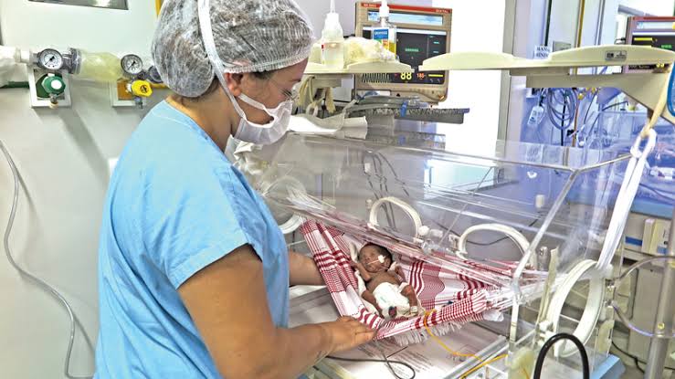 Liminar amplia licença-maternidade das mães de bebês prematuros