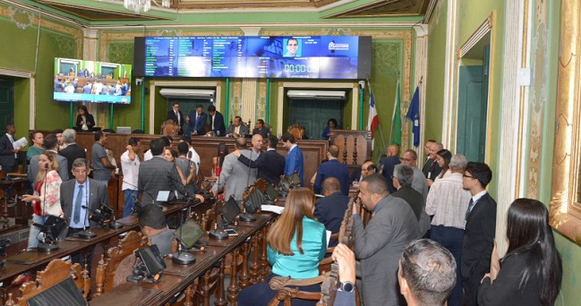 TJ-BA suspende tramitação da reforma da Previdência na Câmara de Salvador