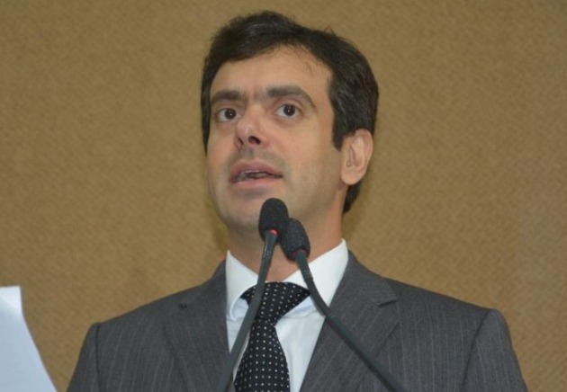 Tiago Correia critica fala de Vilas-Boas sobre termo de renúncia a leitos de UTI