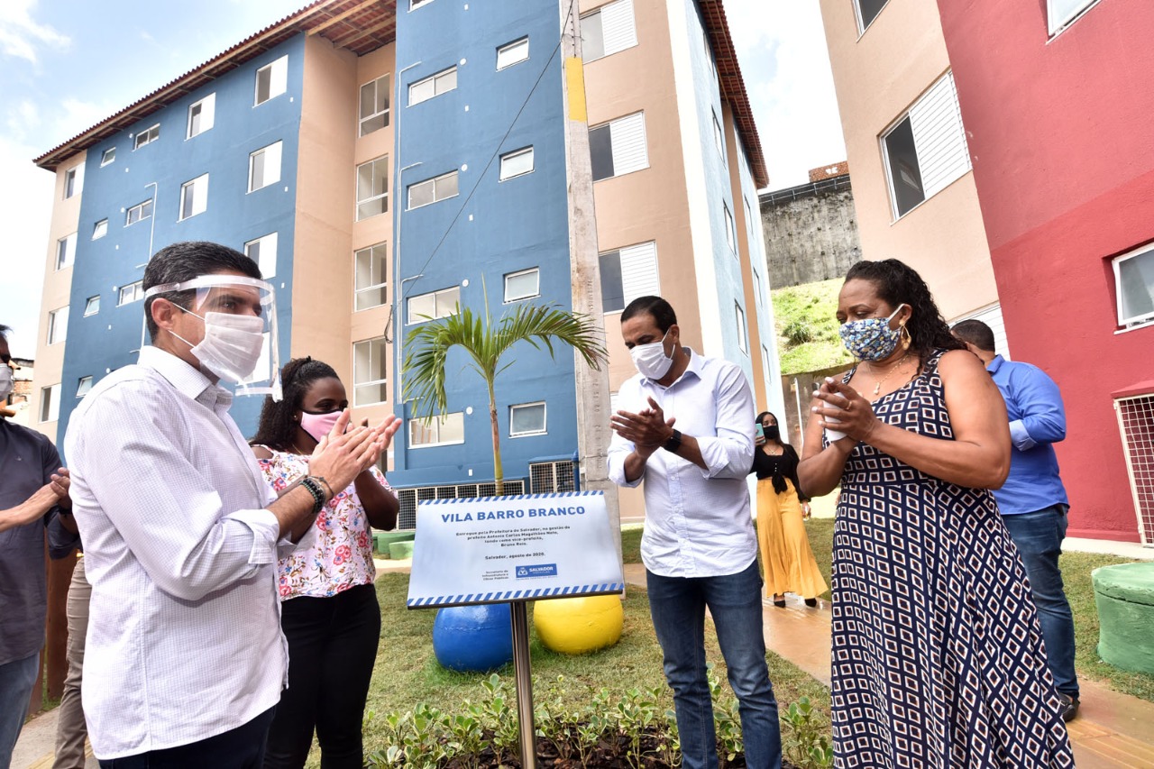 Vila Barro Branco é entregue para vítimas das chuvas de 2015