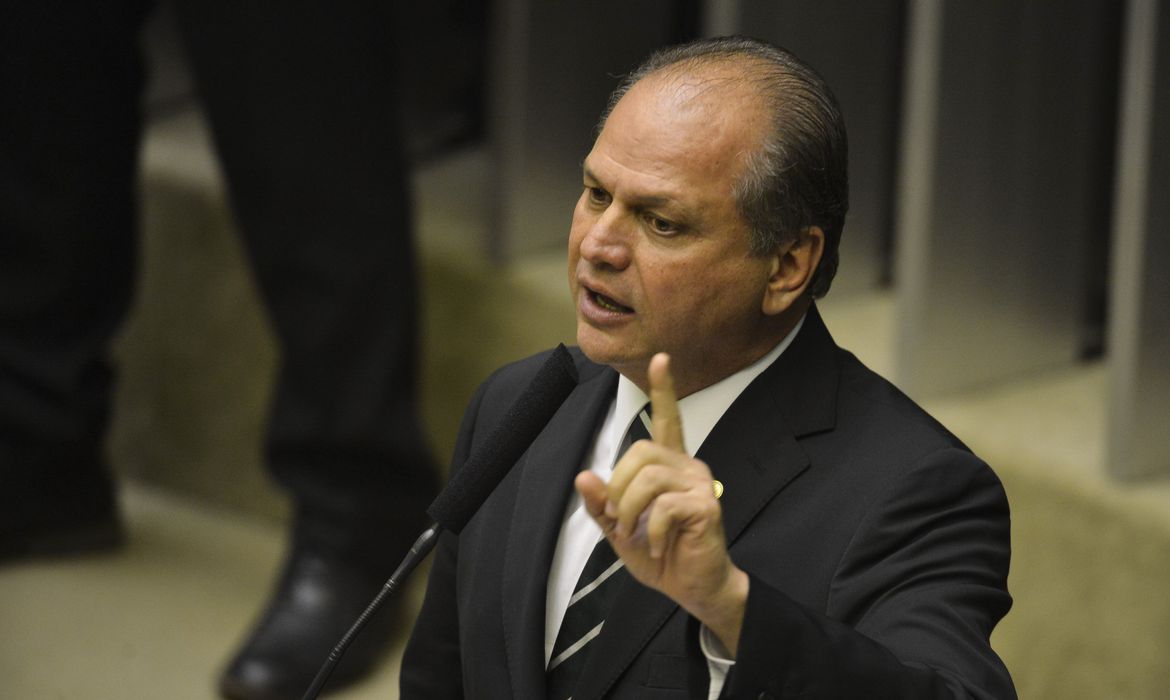 Deputado do Centrão, Ricardo Barros assume a liderança do governo na Câmara