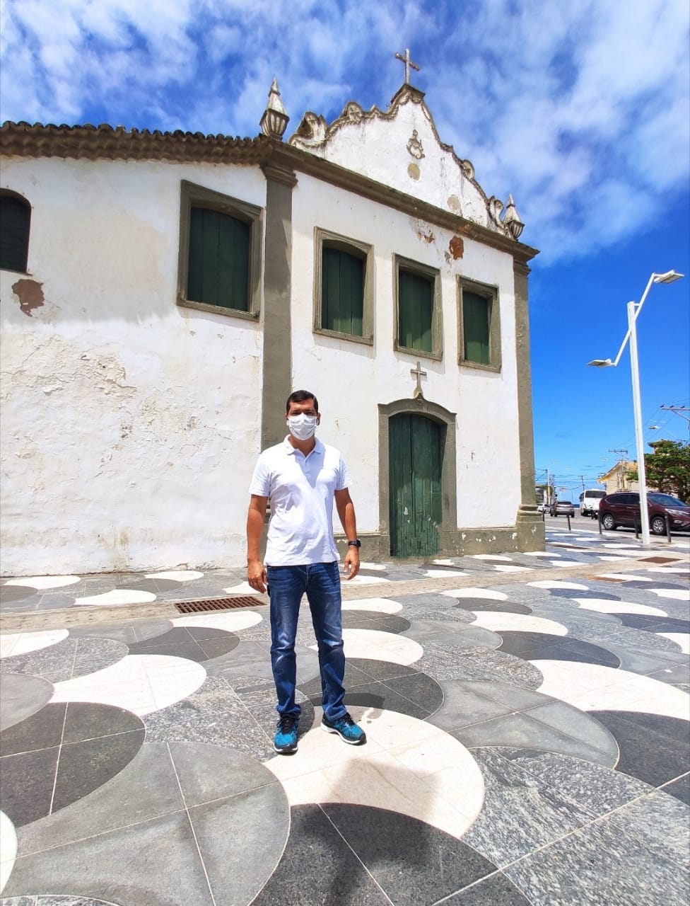 Tinoco defende recuperação e reabertura da Igrejinha de Sant’Ana do Rio Vermelho