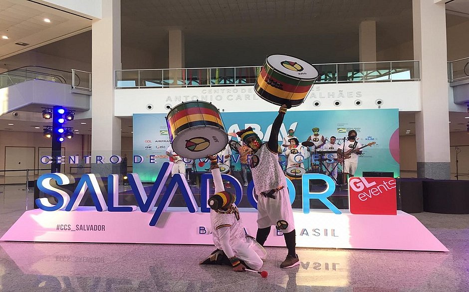 Salvador lança campanha de turismo “Vem meu Amor”