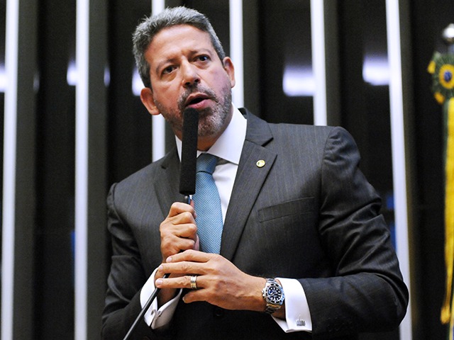 MPF diz que Arthur Lira operou “rachadinha” em Alagoas