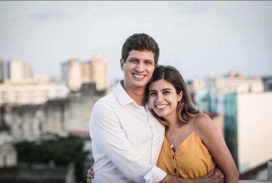 Prefeito eleito de Recife, João Campos diz que pretende se casar com Tabata Amaral