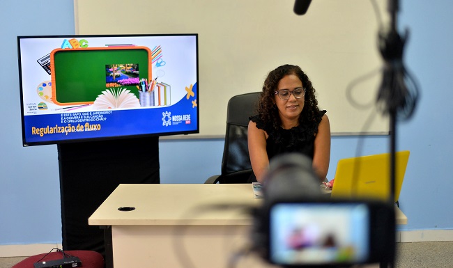 Aulas “online” da rede municipal de Salvador começam nesta segunda