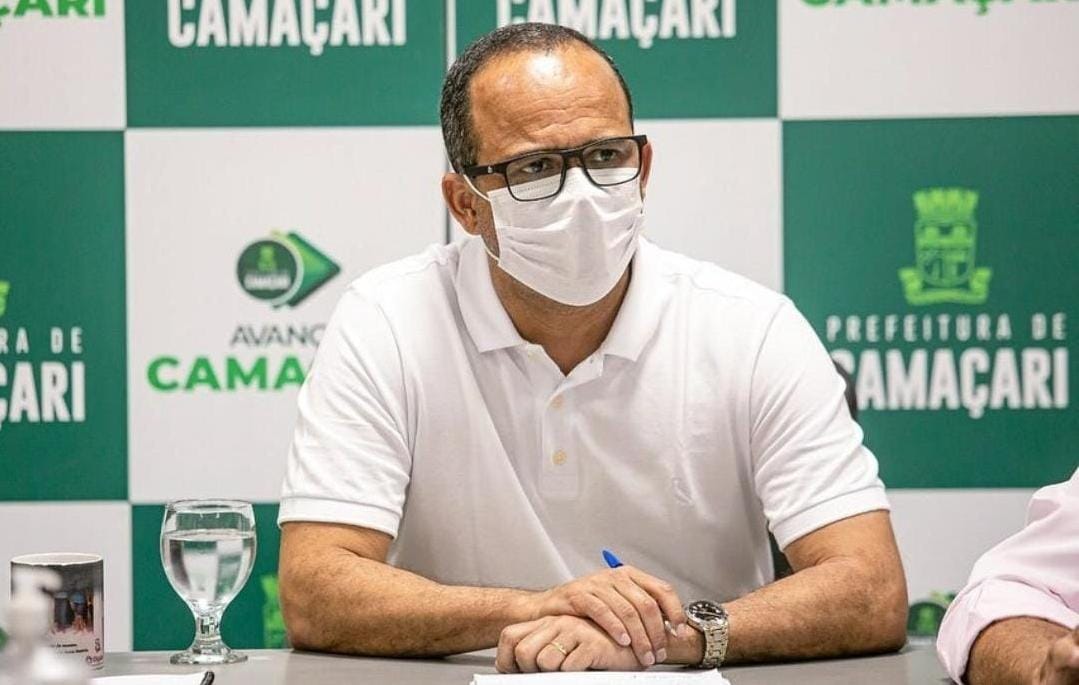 Após decisão do STF, Camaçari negocia com fabricantes para comprar vacina