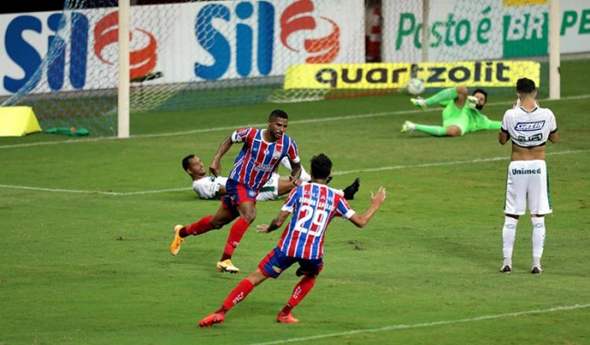 Bahia e Goiás empatam em 3 a 3 e se complicam no Brasileirão; veja os gols