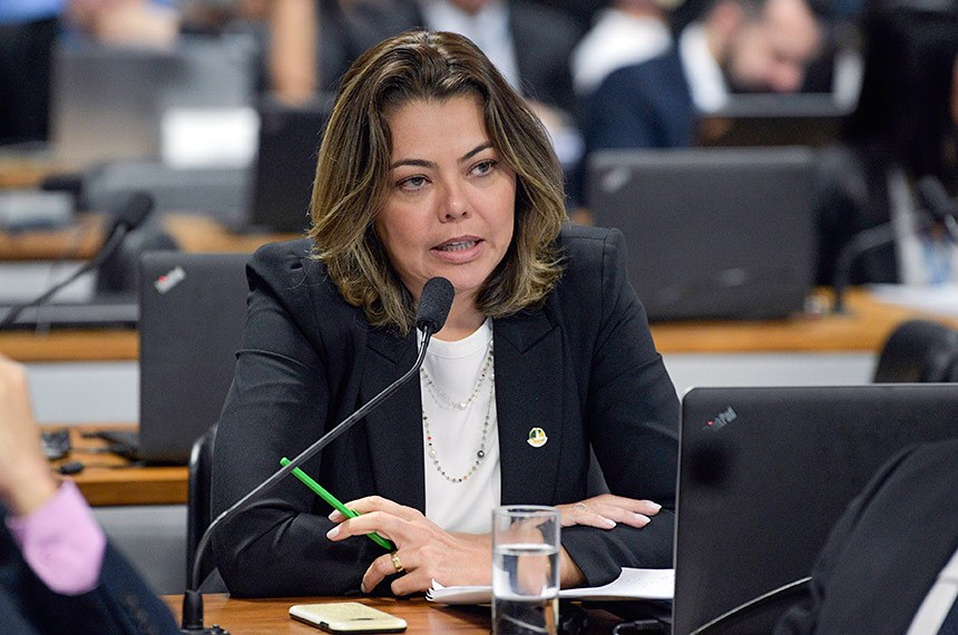 Ex-jogadora de vôlei, senadora Leila Barros (DF) troca o PSB pelo Cidadania