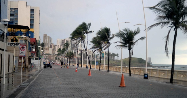 Trecho da Avenida Oceânica estará interditado também durante a semana