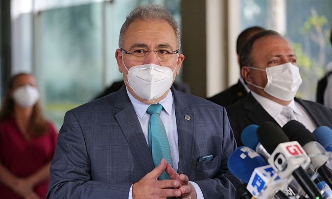 Ministro da Saúde anuncia aquisição de 4,5 milhões de kits para intubação