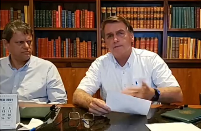 YouTube remove vídeos do canal de Bolsonaro sobre Covid-19
