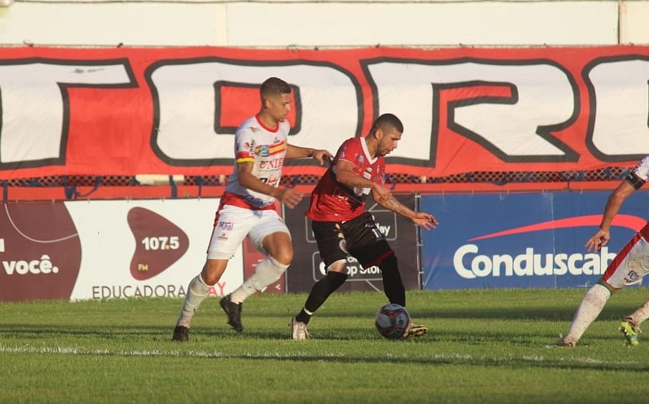 Atlético bate a Juazeirense por 2 a 1 pela semifinal do Estadual