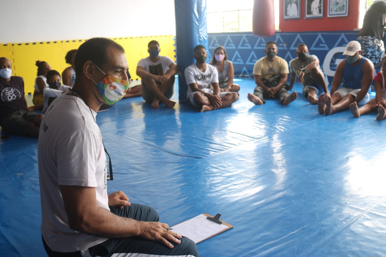 Projeto social disponibiliza 50 vagas para prática de jiu-jitsu no Bonfim