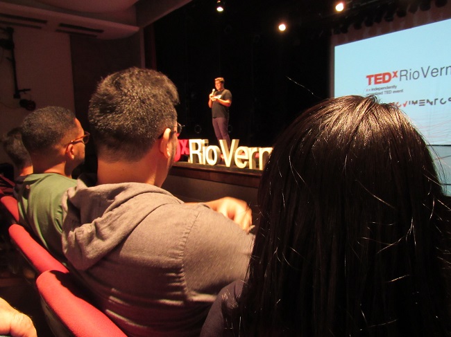 TEDxRioVermelho abre inscrições para palestrantes da edição 2021
