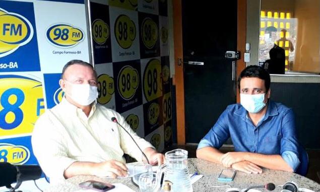 No rádio, Adolfo Menezes critica política econômica de Guedes
