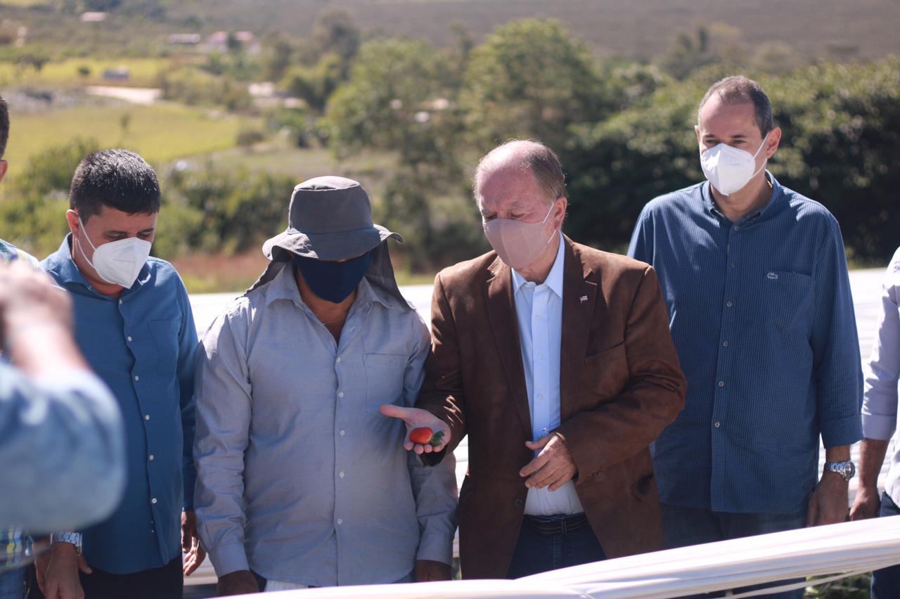 Chapada: Leão exalta gestão da Peterfrut por integrar a agricultura familiar