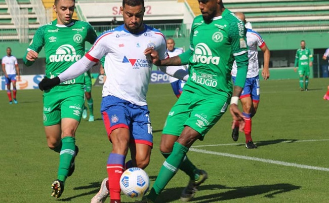 Série A: Fora de casa, Bahia vence a Chape por 2 a 0; veja os gols